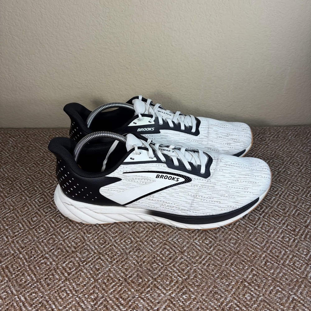 Brooks Anthem 7 Mens Running Shoes Sz 13 M White Black Outdoor Athletic gorpcore